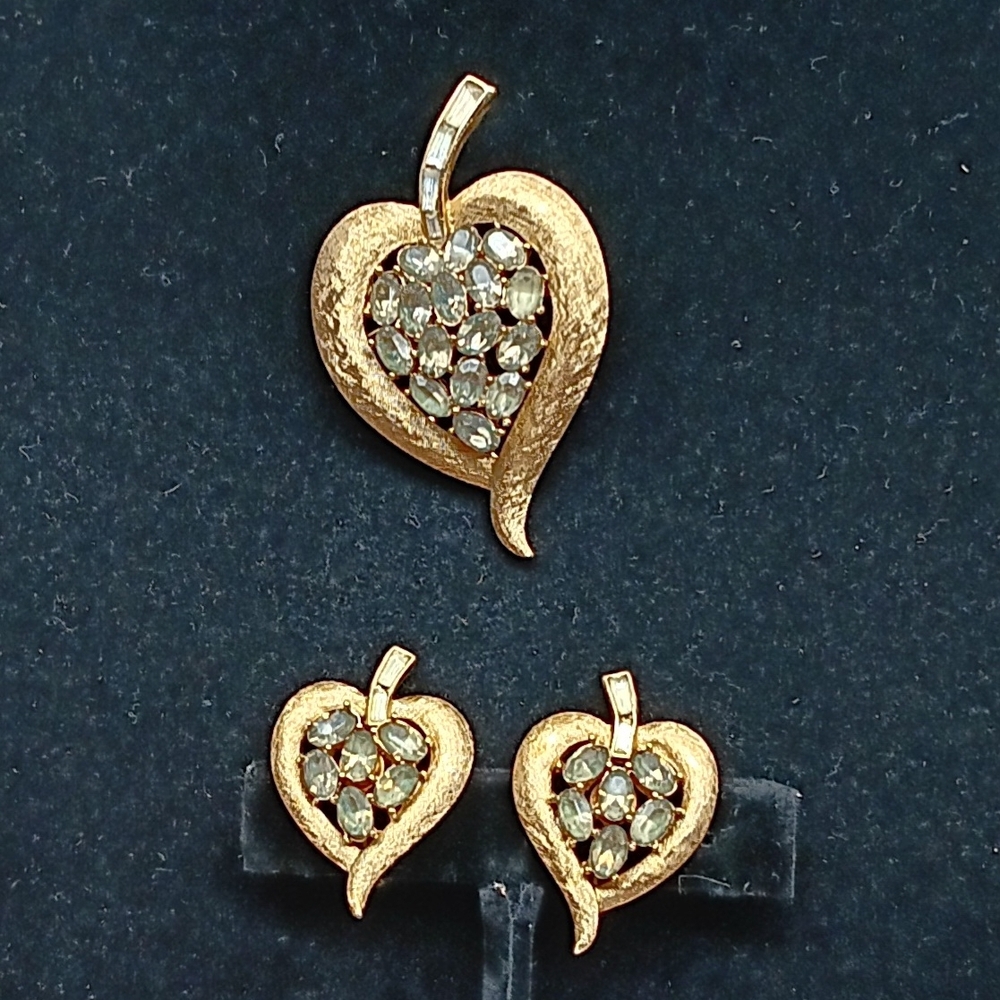 Trifari Gold and Silver Leaf Brooch Set